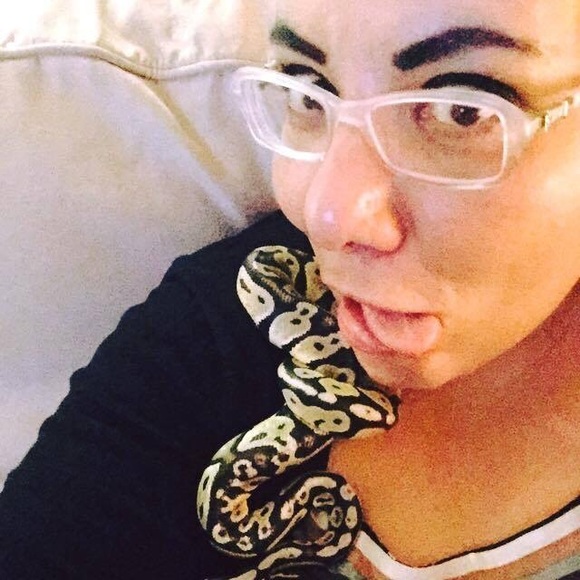 Hi! I’m Jo! Meet Your Posher! Xo - Picture 8 of 8